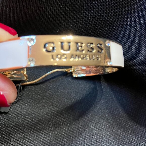 Guess White and Gold Bangle with Chain Closure - Picture 1 of 5